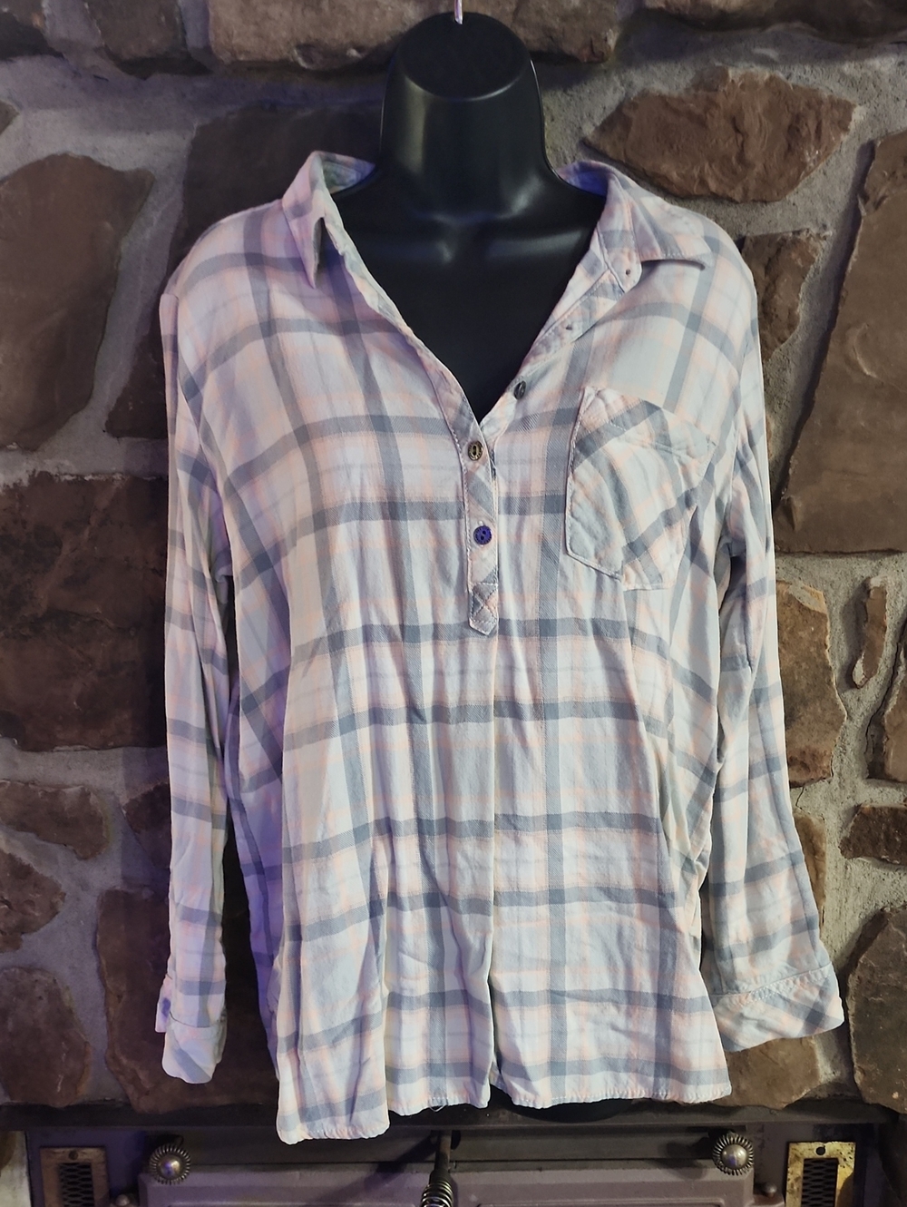 Sonoma Plaid Button-Down Shirt in Light Pink and Gray